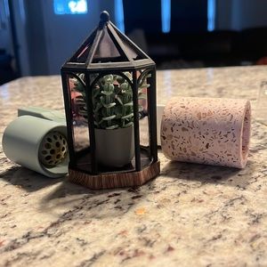 3 wallflowers and 9 wallflower inserts from bath and body works